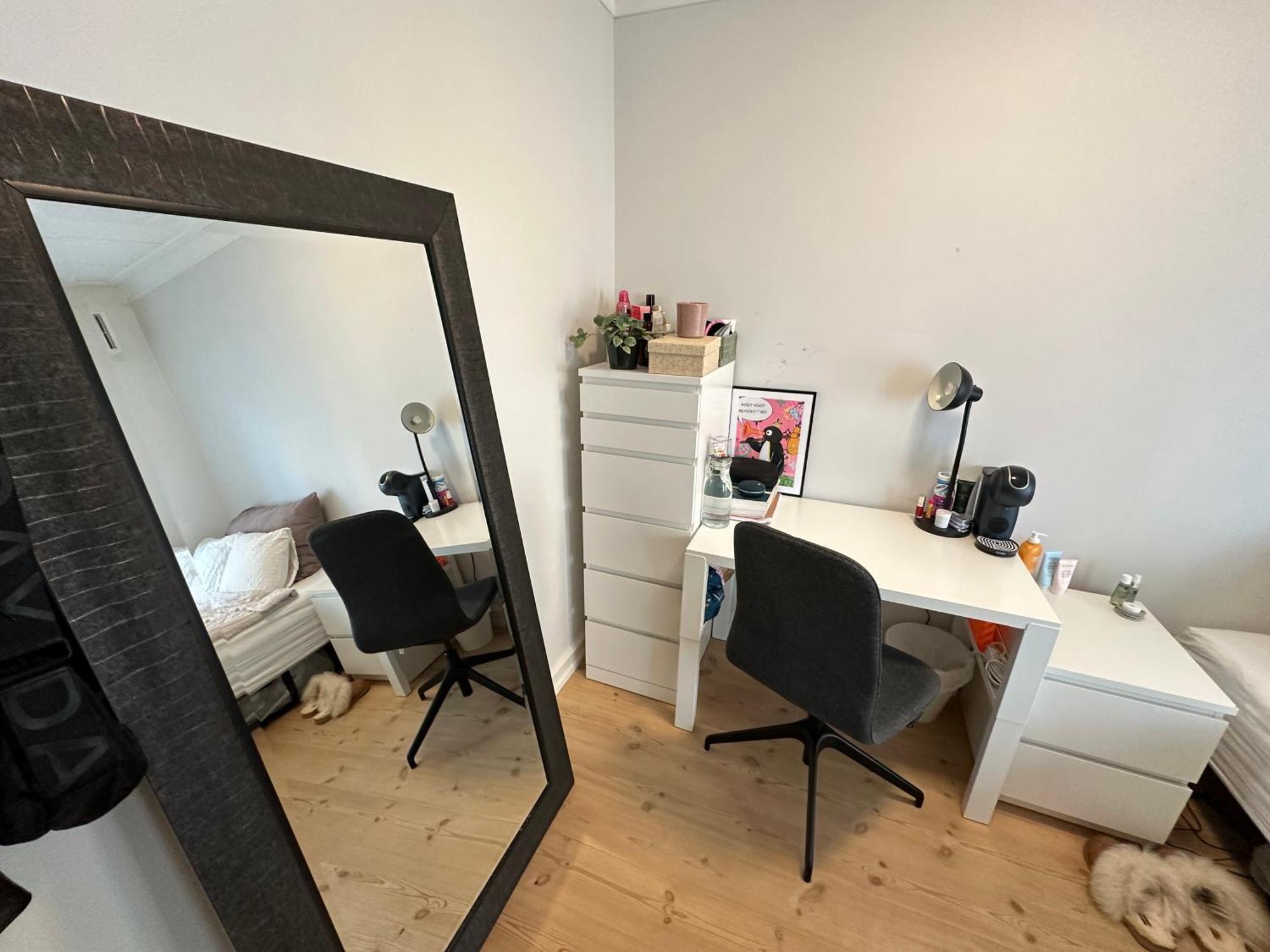 Apartmán Sjarmerende Bolig Like Ved Togstasjonen Bergen Exteriér fotografie