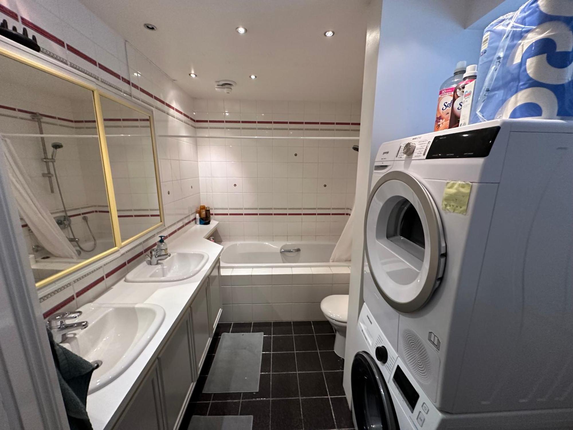 Apartmán Sjarmerende Bolig Like Ved Togstasjonen Bergen Exteriér fotografie
