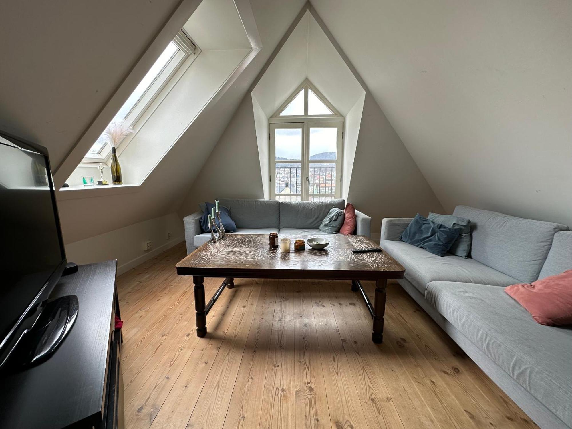 Apartmán Sjarmerende Bolig Like Ved Togstasjonen Bergen Exteriér fotografie